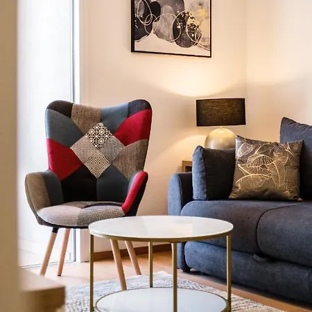 Golden View 8 アパート