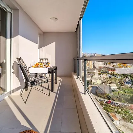 アパート Golden View 8