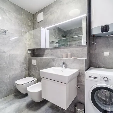 Golden View 8 アパート