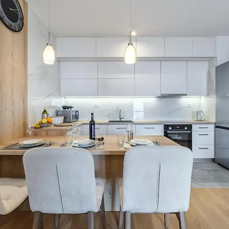 Golden View 8 아파트